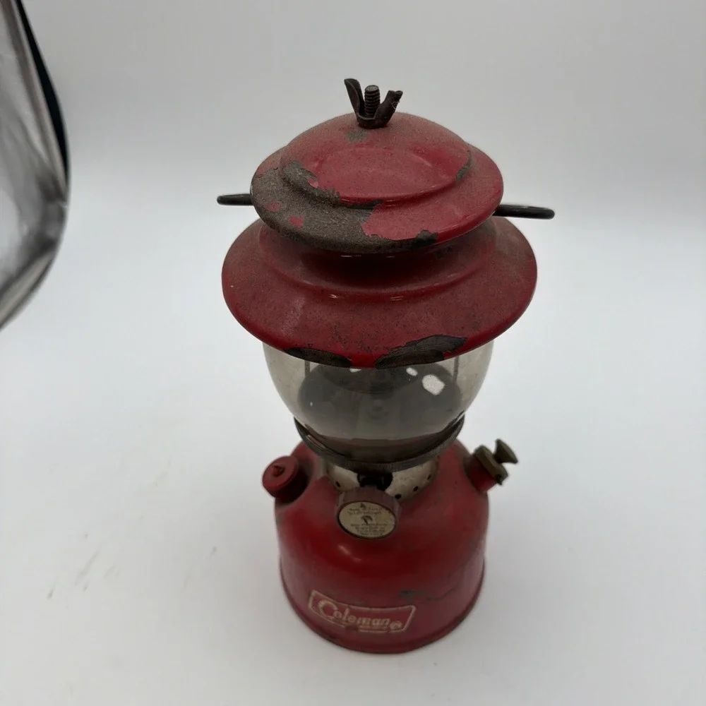 Coleman 200a red